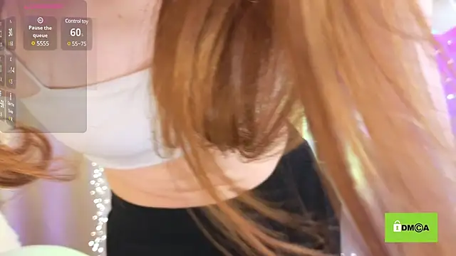 Snapshot of Hello_Vivienne chatting on 02.13.25 Hello Vivienne online show from 02.13.25