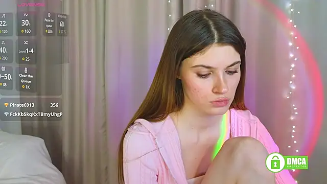 Snapshot of Hello_Vivienne chatting on 03.22.25 Hello Vivienne online show from 03.22.25