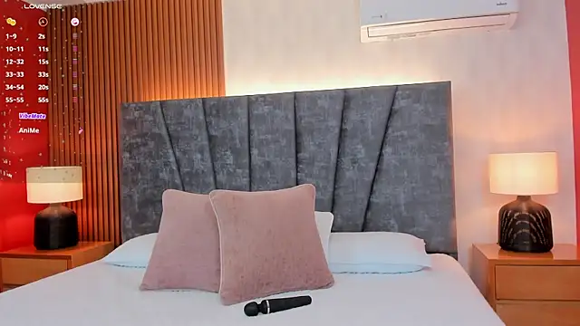 Snapshot of pretty_sunlight_ chatting on 02.20.25 pretty sunlight online show from 02.20.25