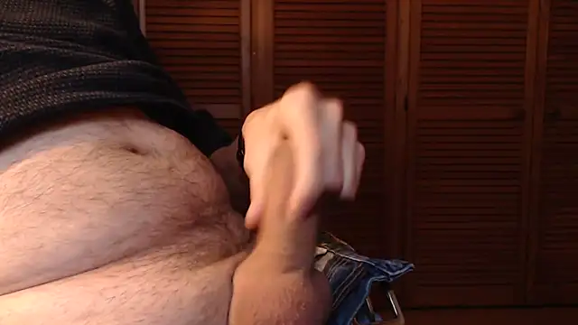 Snapshot of pathogen1 chatting on 12.22.25 pathogen1 online show from 12.22.25