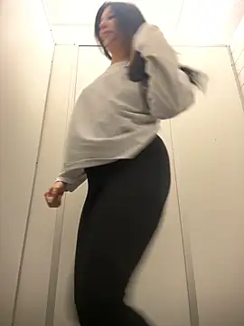 Tisha Busty online show from 09.18.25