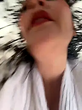 Snapshot of Elizabeth_Dupont chatting on 09.13.25 Elizabeth Dupont online show from 09.13.25