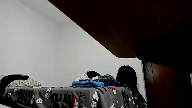 Huge latin cock online show from 04.23.26