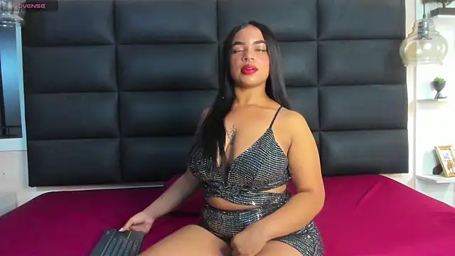 britanny-collyns online show from 02.18.25