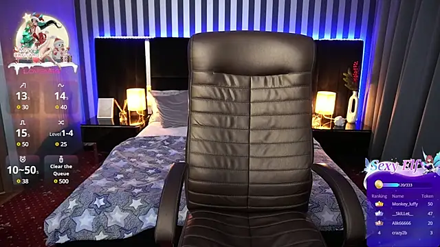 Snapshot of BettyDark chatting on 02.02.25 BettyDark online show from 02.02.25