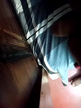 Snapshot of sadunt chatting on 02.21.25 sadunt online show from 02.21.25