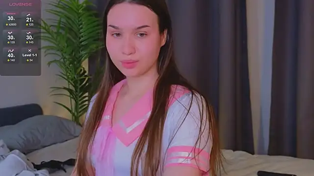 Roxie Mils online show from 01.21.25