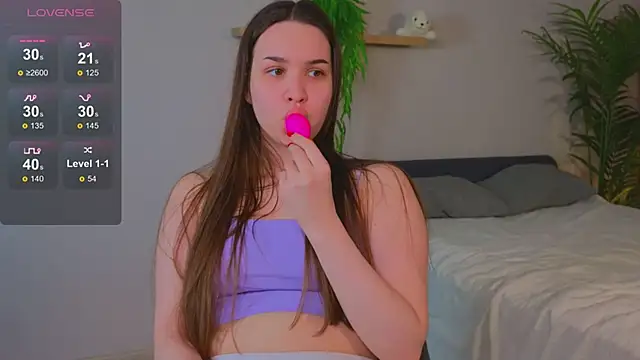 Roxie Mils online show from 01.29.25