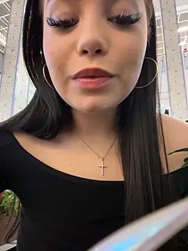 Chloe  Moon online show from 01.05.25