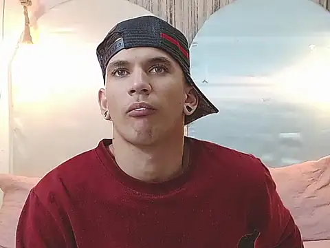 tylor boy online show from 12.14.25