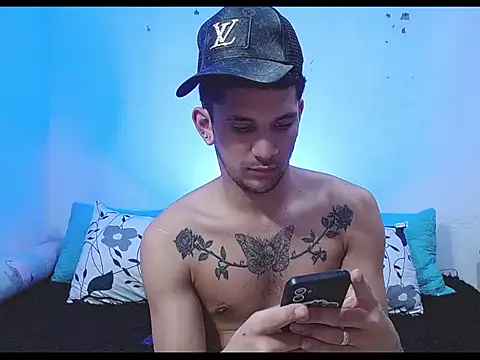 tylor boy online show from 04.17.26