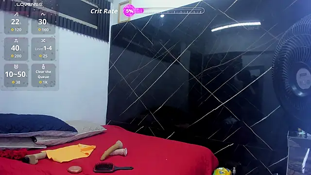 Analiasmith89 online show from 10.29.25