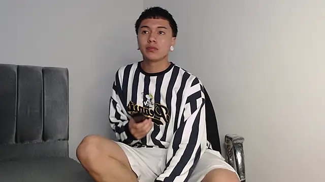 alex-lover online show from 10.11.25