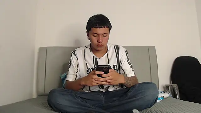 alex-lover online show from 02.25.26