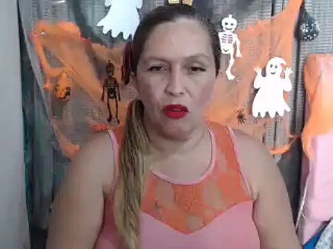 mom son dirty online show from 10.26.25