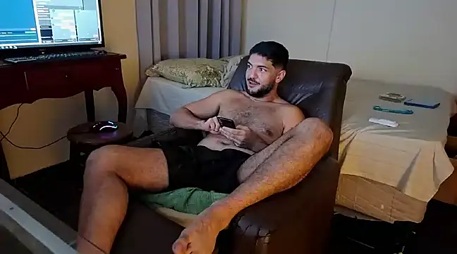 LUH133 online show from 12.18.24