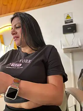 Snapshot of Milff_parkerrr chatting on 02.11.25 Milff parkerrr online show from 02.11.25