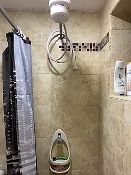 Snapshot of Milff_parkerrr chatting on 01.12.26 Milff parkerrr online show from 01.12.26