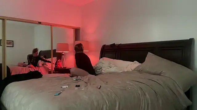 Snapshot of _Studio4Three_ chatting on 02.16.26 Studio4Three online show from 02.16.26