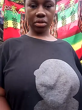 Snapshot of Sassy_boobs21 chatting on 03.30.26 Sassy boobs21 online show from 03.30.26