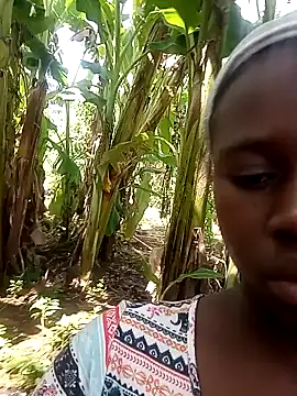 Black juicy24 online show from 02.04.25