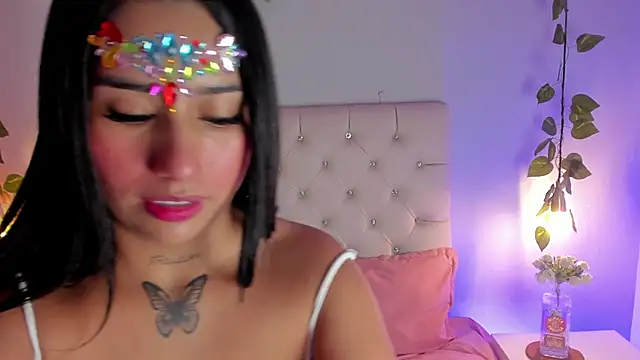 Snapshot of Isabella_Flowers chatting on 09.11.25 Isabella Flowers online show from 09.11.25