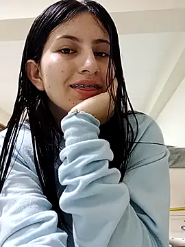 Snapshot of Salomecam30 chatting on 02.14.25 Salomecam30 online show from 02.14.25