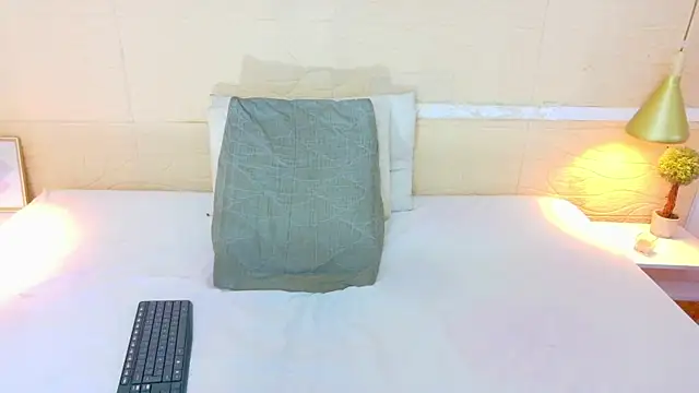 Chocolatte bar online show from 02.24.26