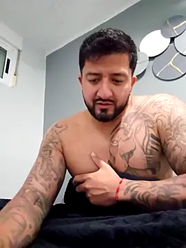 Snapshot of Drake_Smith1 chatting on 11.06.25 Drake Smith1 online show from 11.06.25