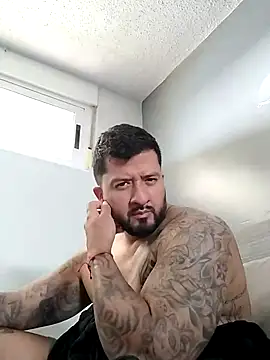 Snapshot of Drake_Smith1 chatting on 12.05.25 Drake Smith1 online show from 12.05.25