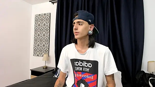 Matthew Dixonn online show from 03.03.25