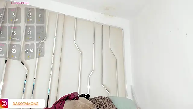 Dakota Mon online show from 10.07.25