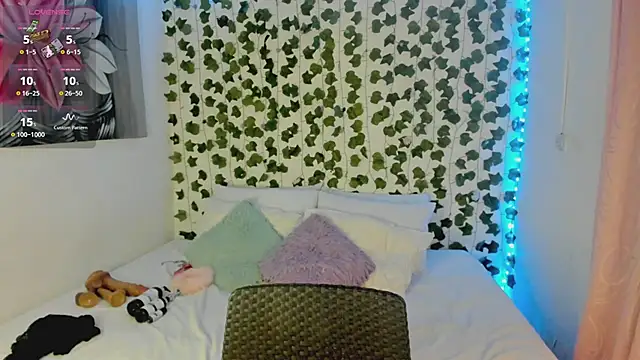 Snapshot of daren_paulina chatting on 10.03.25 daren paulina online show from 10.03.25