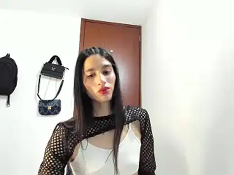 Safiro Queen online show from 01.19.25