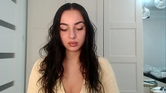 courtneyPerfect online show from 01.06.26