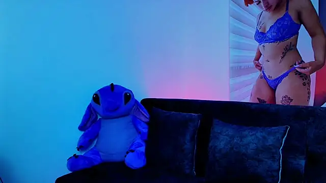 Snapshot of TinnaDawsom chatting on 02.07.25 TinnaDawsom online show from 02.07.25