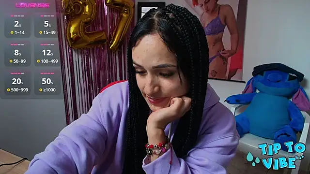 Snapshot of TinnaDawsom chatting on 03.07.25 TinnaDawsom online show from 03.07.25