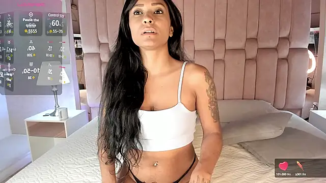 Snapshot of AshleyBelth_ chatting on 01.08.25 AshleyBelth online show from 01.08.25