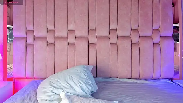 Snapshot of AshleyBelth_ chatting on 02.06.25 AshleyBelth online show from 02.06.25