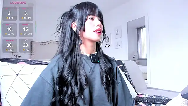 HannaKim online show from 02.27.25