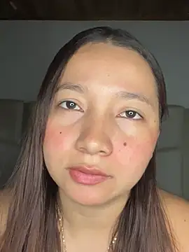 Snapshot of queen_angelique chatting on 01.11.26 queen angelique online show from 01.11.26