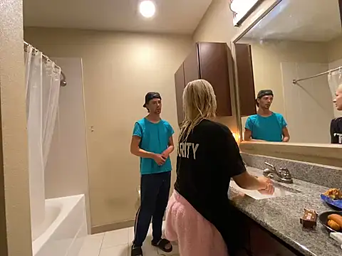 girlfriendmissy online show from 01.04.25