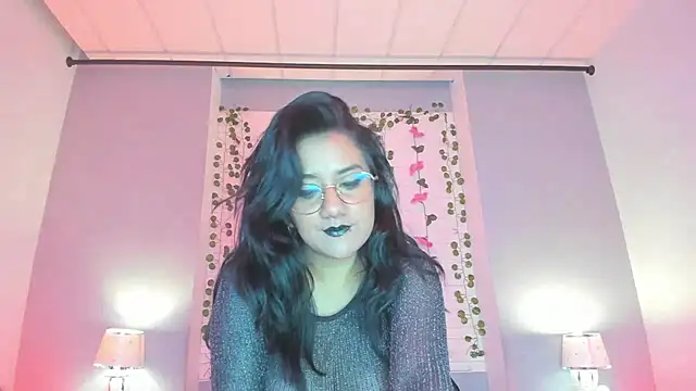 Snapshot of KylieMaxwell chatting on 03.14.25 KylieMaxwell online show from 03.14.25