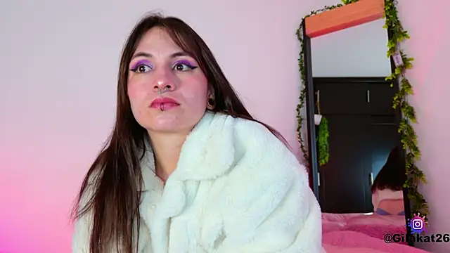 Snapshot of GilaKat chatting on 01.15.26 GilaKat online show from 01.15.26