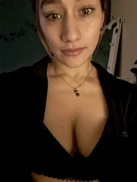 Snapshot of Bckystonee chatting on 03.05.25 Bckystonee online show from 03.05.25