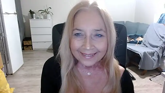 Snapshot of sofia_xkiss chatting on 01.13.25 sofia xkiss online show from 01.13.25