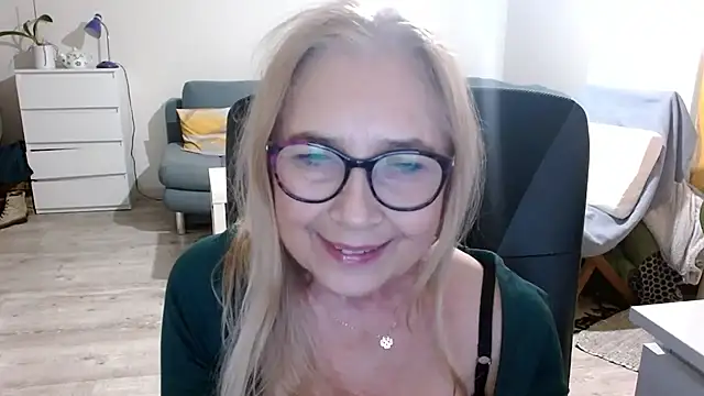 Snapshot of sofia_xkiss chatting on 01.31.25 sofia xkiss online show from 01.31.25