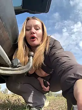 justmila online show from 10.20.25