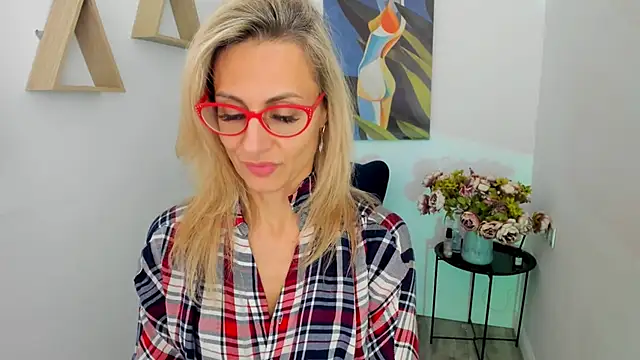 Snapshot of MuseOfStage chatting on 01.18.26 MuseOfStage online show from 01.18.26