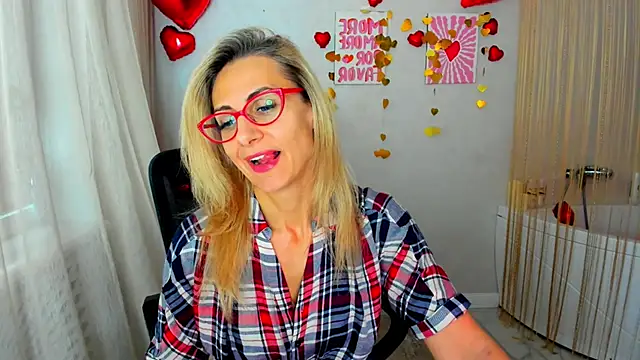 Snapshot of MuseOfStage chatting on 02.08.26 MuseOfStage online show from 02.08.26